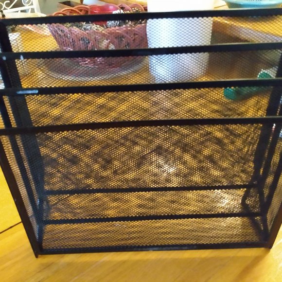 3 Compartment Black Wire Mesh File Folder Holder Desk Storage Organizer - Picture 2 of 4